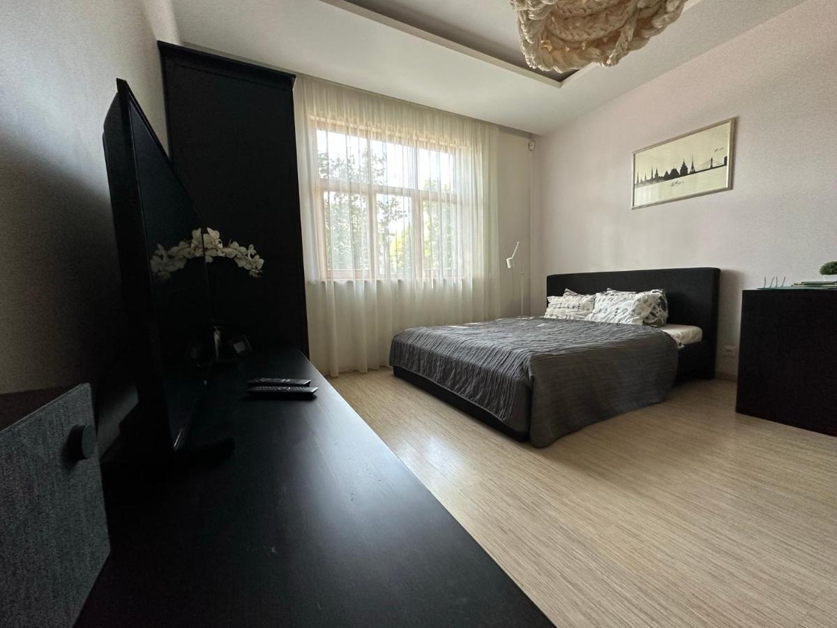 Studio Apartment In Private House รีกา ภายนอก รูปภาพ